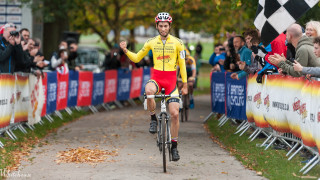 Ian Field and Adela Carter win at British Cycling National Trophy Cyclo-Cross Series round two