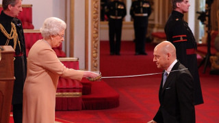 British Cycling&rsquo;s Brailsford, Kenny and Rowsell receive Queen&rsquo;s honours for services to cycling