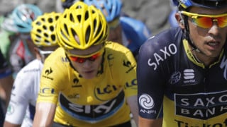 Froome keeps yellow as Cavendish misses out in sprint