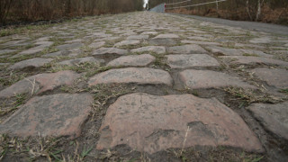 Puncture-ridden Paris-Roubaix Juniors for Great Britain