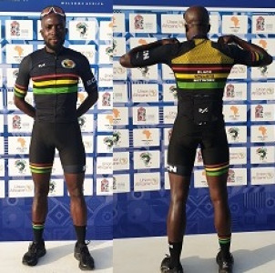 black cycling clubs