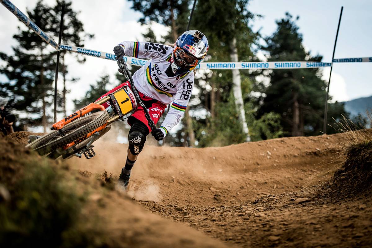 Rachel Atherton completes history-making perfect UCI Mountain Bike Downhill Cup season1200 x 799