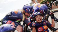 Mara Roldan steams to victory atop Saltburn Bank