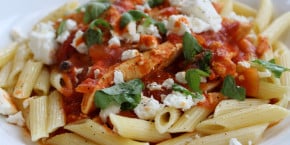 Penne with chicken &amp; feta: the perfect balance between carbohydrate and protein