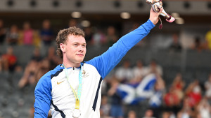 Triple medal success on Commonwealth Games day two