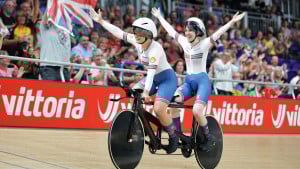 Tidball and tandem duo Unwin and Holl crowned world champions on first day of 2023 UCI Cycling World Championships