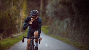 Six tips for eating on the bike