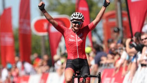 Roberts and Swift storm to road race glory at HSBC UK | National Road Championships