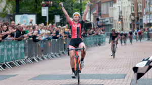Adam Blythe and Eileen Roe win 2014 British Cycling National Circuit Race Championships