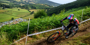 Harnden and Walker battle thunderstorms to take National Downhill Series wins in round three