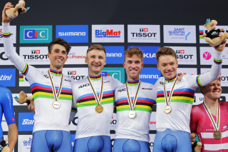 Men's team pursuit squad win gold at UCI Track World Championships 2022