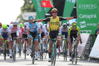 Dylan Groenewegen wins opening stage of OVO Energy Tour of Britain