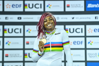 Kadeena Cox wins women's C5 500m time trial world title