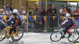 Women's cycle speedway squad rap up series in Australia