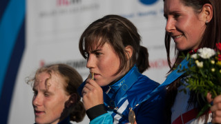 Sanne Cant on the podium at the 2014 European Cyclo-cross Championships.