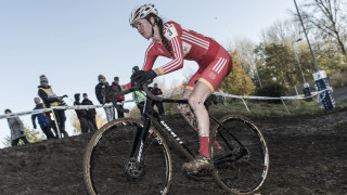 ffion james tackles the mud in the hsbc uk national trophy series