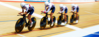 Great Britain team pursuit squad in action