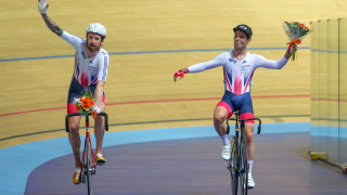 Great Britain Cycling Teamâ€™s Sir Bradley Wiggins and Mark Cavendish linked up to win the Madison on the final day of the Revolution Cycling Series in Derby.