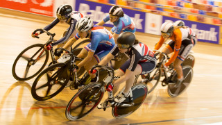 Ellie Dickinson in the keirin