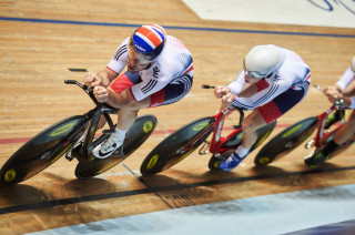 In a flash the men's pursuit squad are in formation.