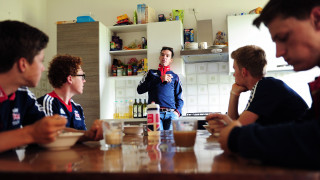 David Millar joins the academy riders for breakfast