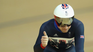 Jason Kenny celebrates his qualification for Saturday's sprint 1/8 finals