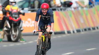 Dame Sarah Storey wins Paralympic time trial gold at the Rio Games