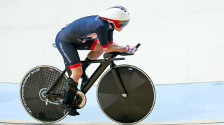 Megan Giglia competes for Great Britain in the individual pursuit at the Rio Paralympics