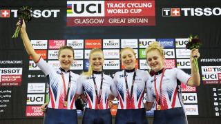 Women's team pursuit medallists