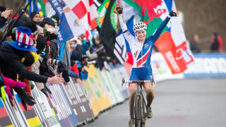 Evie Richards wins bronze in the under-23 women's race at the UCI Cyclo-cross World Championships