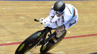 Jody Cundy looks to retain his title in the C4 kilo in Los Angeles