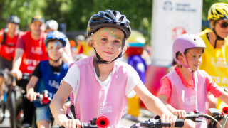 A young girl on her bike at a HSBC UK Let's Ride event in 2018. 