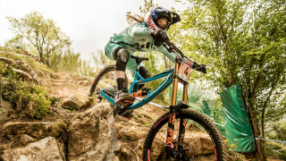 Tahnee Seagrave competes at the UCI Mountain Bike World Cup