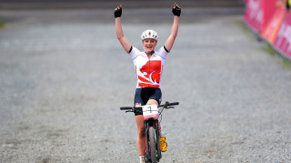 Team England's Annie Last crosses the line to claim the gold medal in the mountain bike at the 2018 Commonwealth Games
