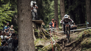 Tahnee Seagrave riding to a gold medal at the recent Mercedes Benz UCI Mountain Bike World Cup.
