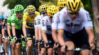 Chris Froome stayed safe in yellow in the peloton on stage 19 of the tour de france 2017