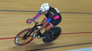 Kadeena Cox won the para-cycling C1-5 time trial with a stunning effort in her first ever British championships.