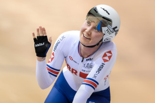 Katie Archibald celebrates her omnium gold