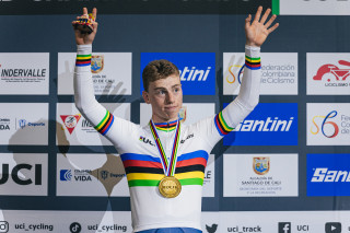 Matthew Brennan wins junior individual pursuit gold in Cali, Colombia