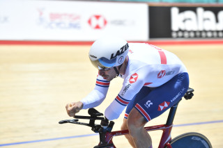 Jaco van Gass at the Manchester Para-Cycling International 2019