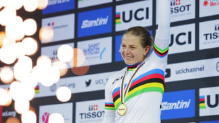 Neah Evans storms to Points Race World Champion on final day of UCI Track Cycling World Championships