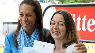 Alison receives volunteer award from the Prime Minister