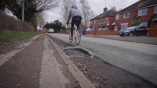 British Cycling joins new partnership to tackle Britain&#039;s pothole crisis