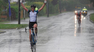 Roberts Wins a Wet and Wild Oakley Womens Road Race