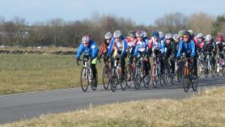Bumper weekend of road and track racing for youth cyclists