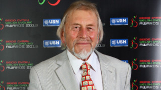 Cardiff Ajax President Reg Pharoah honoured at the Torch Trophy Trust Awards