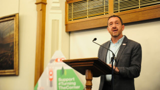 Made to move: Chris Boardman presents walking and cycling report to MPs