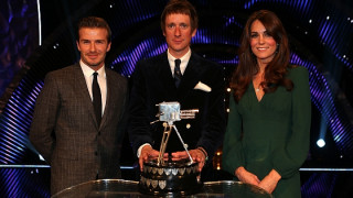 Bradley Wiggins wins BBC Sports Personality of the Year Award