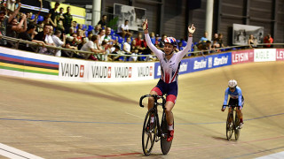 Golden girl Rebecca Raybould becomes the junior scratch race world champion