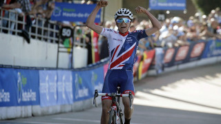 Britain&#039;s Tom Pidcock wins Paris-Roubaix Juniors